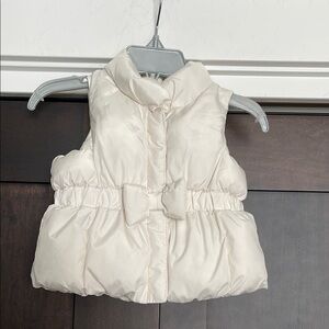 Baby Gap Girls Ivory Puffer Bow Vest Size 0-6 months